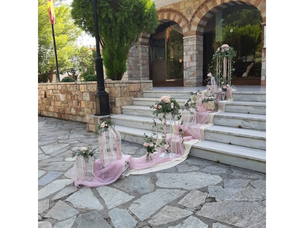 Στολισμός βάπτισης με ροζ τριαντάφυλλο